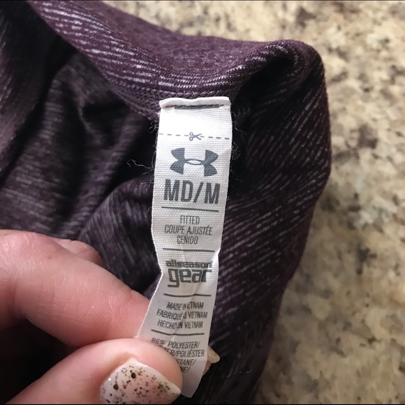 Under Armour Crops✨ - Picture 2 of 5